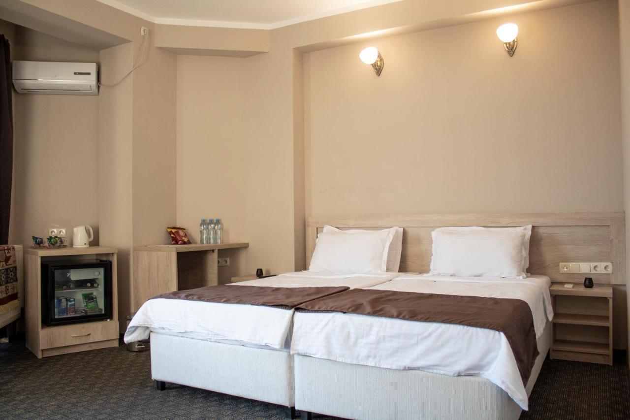 Degustarium Hotel Tbiliszi Kültér fotó